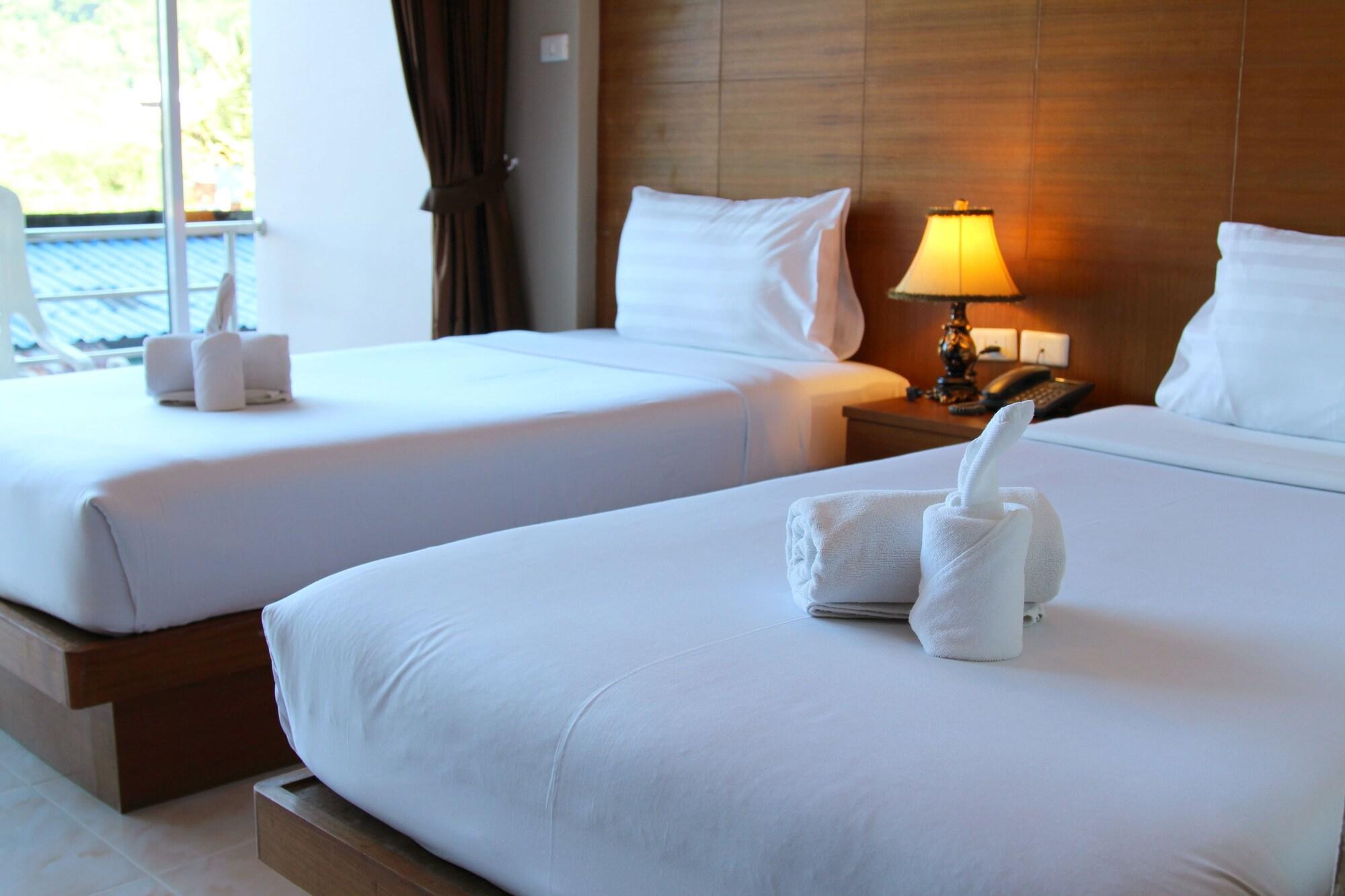 Good Nice Hotel Patong Екстериор снимка