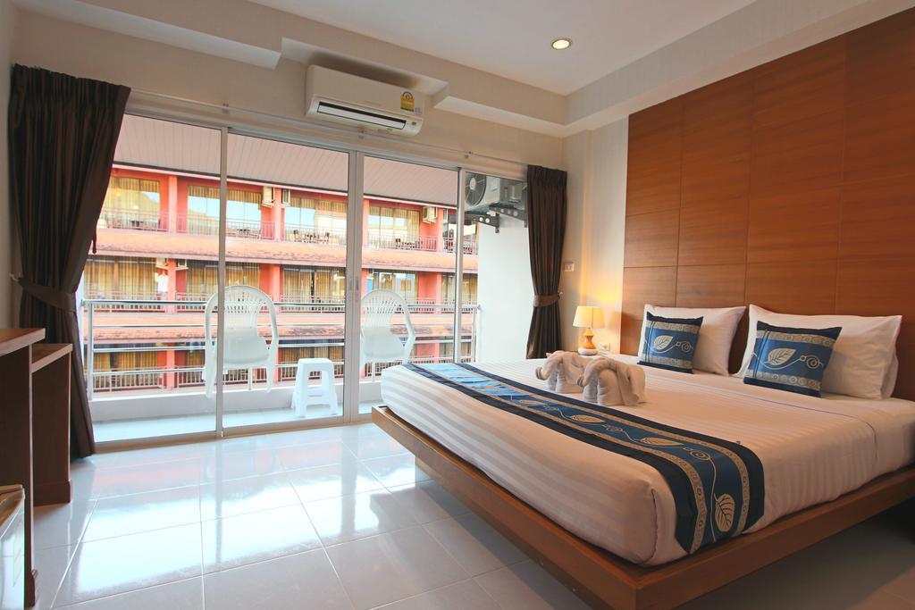 Good Nice Hotel Patong Екстериор снимка